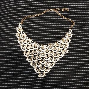 Gorgeous White Flower-like Necklace